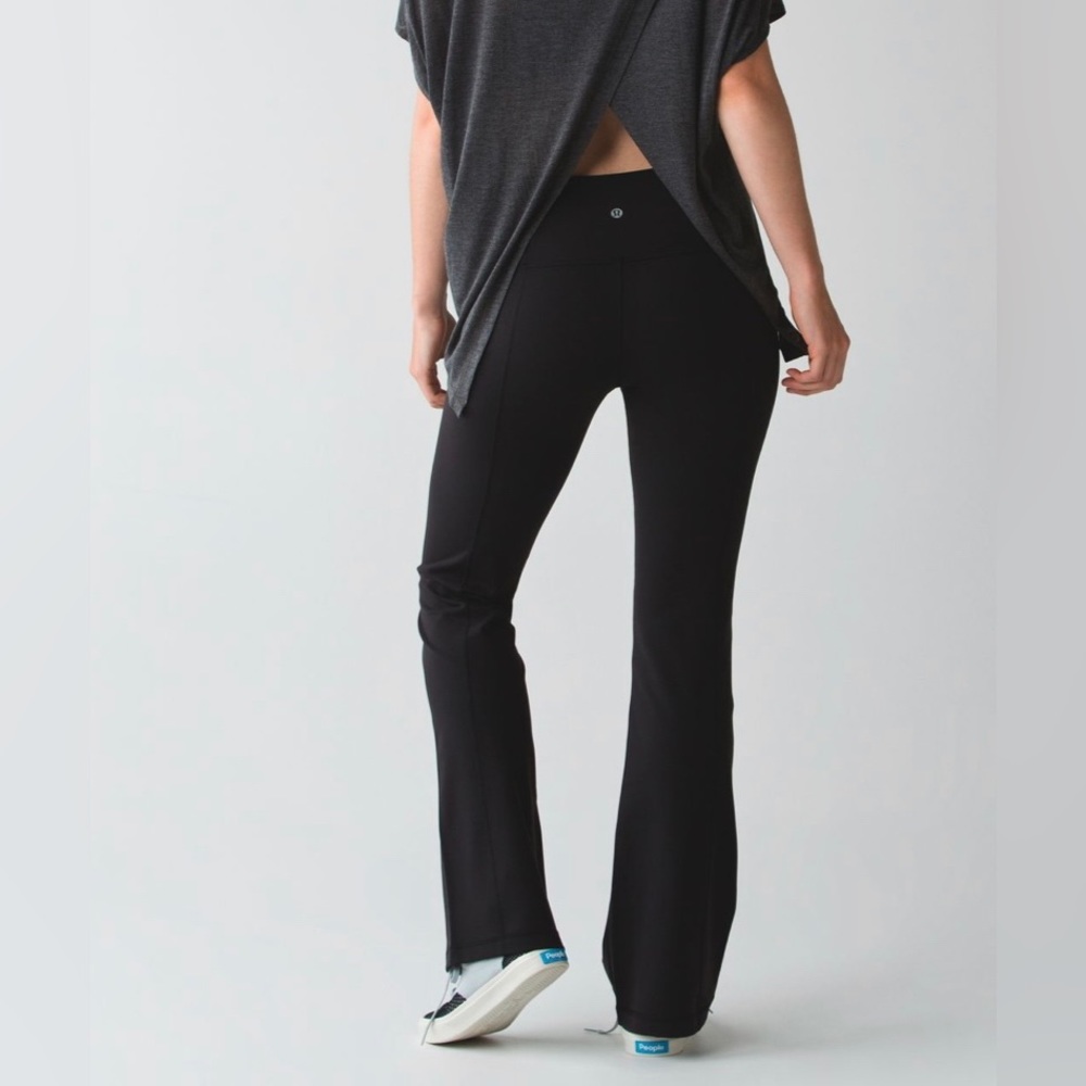 NWOT Lululemon Groove Pant… worn twice… no size tag… Luon